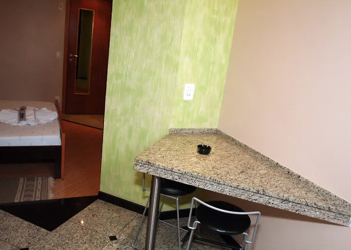 Platinum Hotel