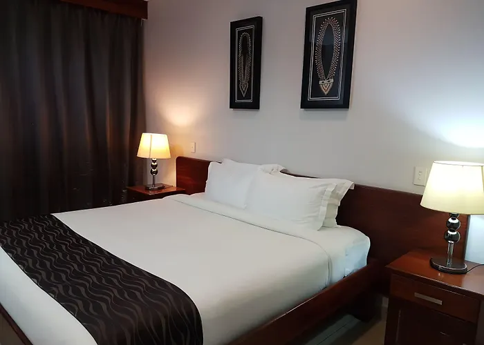 Paddy'S Hotel & Apartments