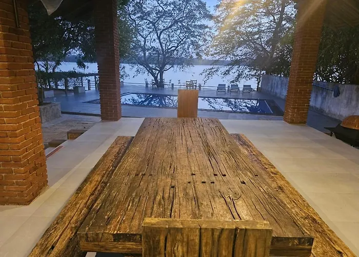Sandalu Bungalows Unit1