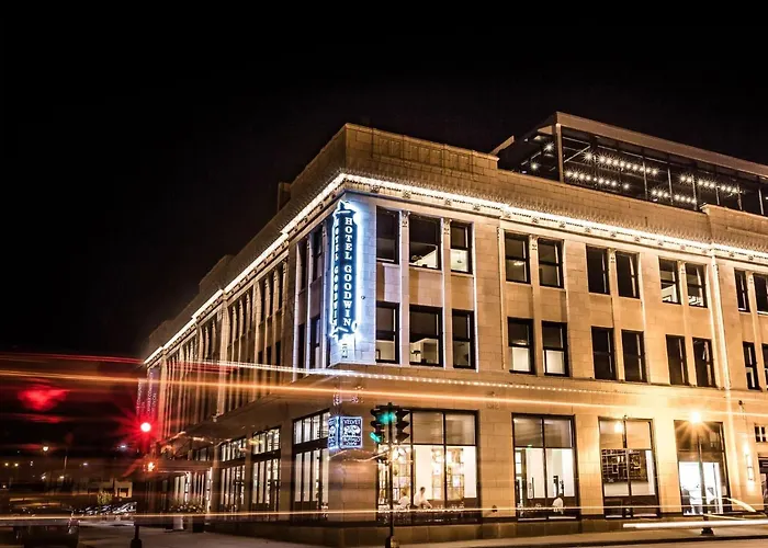 South Beloit Hotels