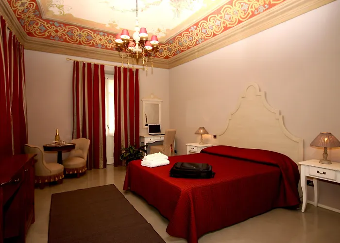 Hotel Vincafè Alba 