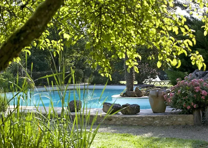 La Roseraie Hôtel Restaurant Montignac-Lascaux