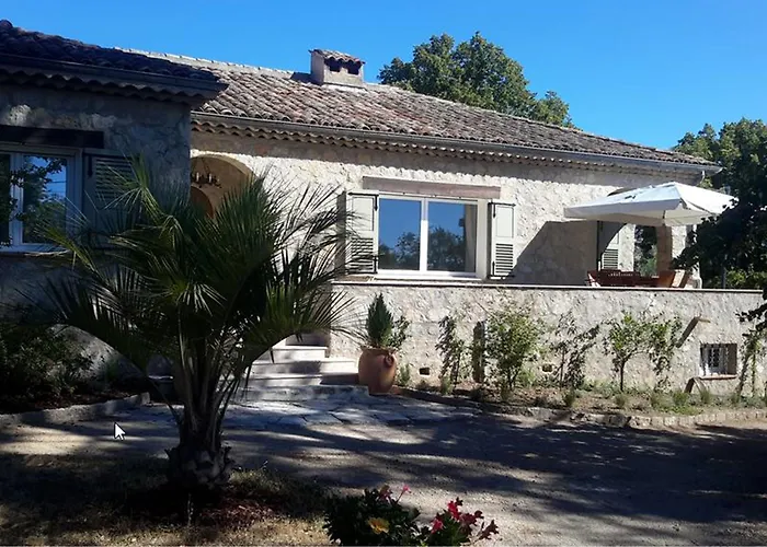 Hotel Aux charmes de grasse