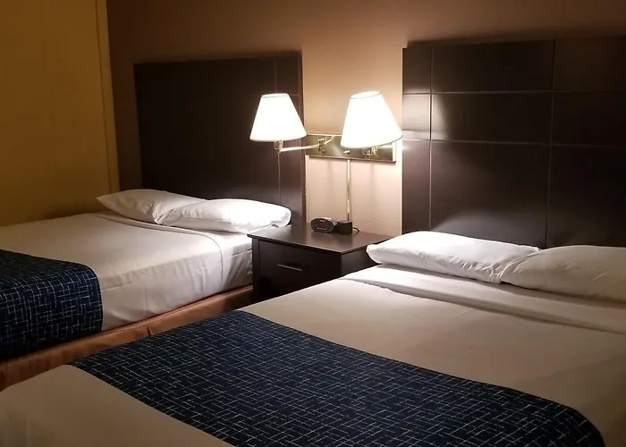 Hallock Hotels