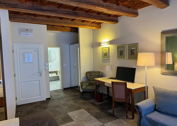 The Golden Wheel Hotel Praag