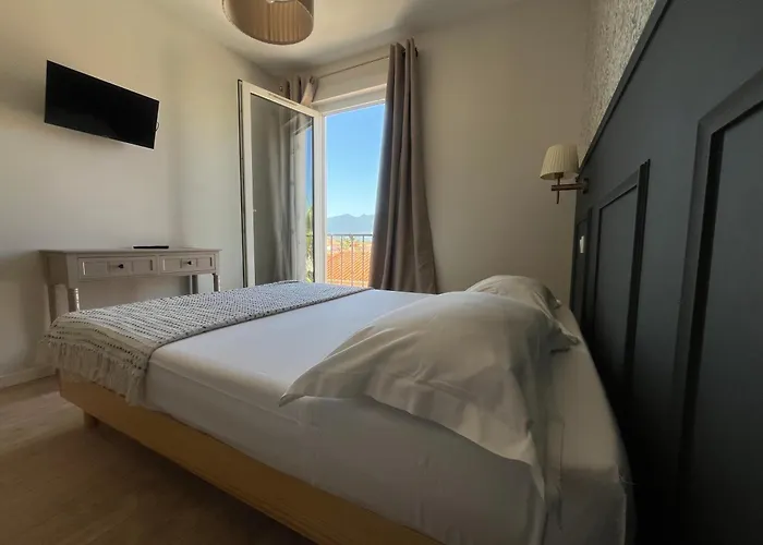 Hotel Le Centre Le Boulou