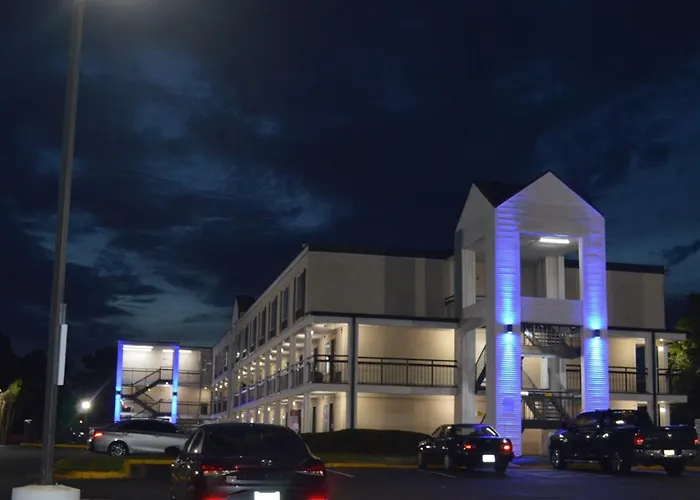 Days Inn By Wyndham Marietta-Atlanta-Delk Road