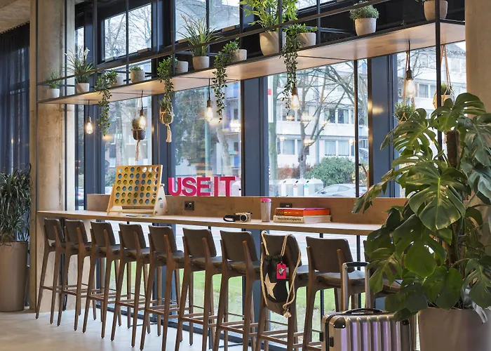 Moxy Duesseldorf South Hotel