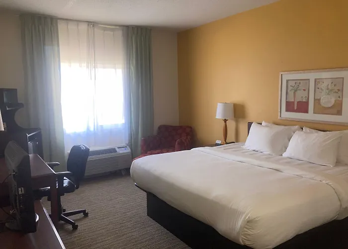 Wingate By Wyndham Uniontown