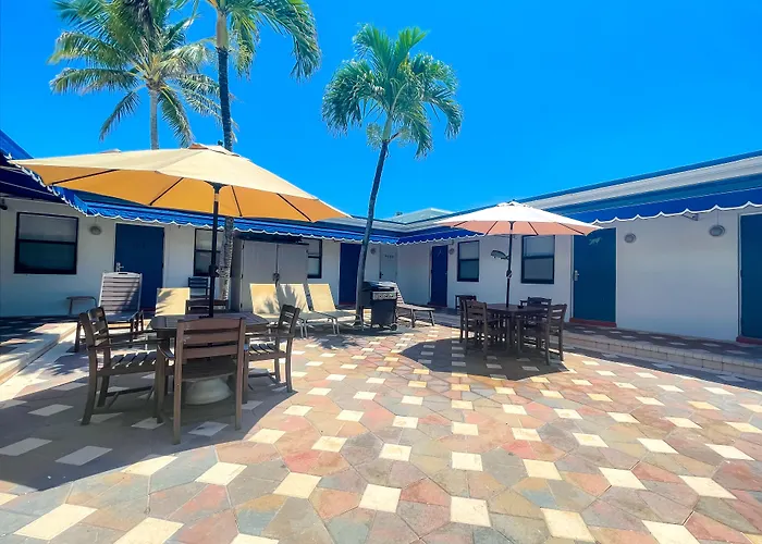 Ocean Villas Hollywood