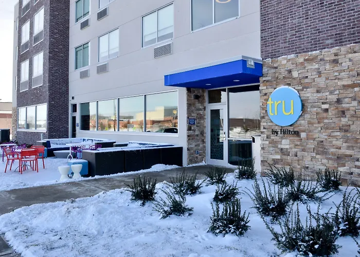 Tru By Hilton Lawrence Hotel