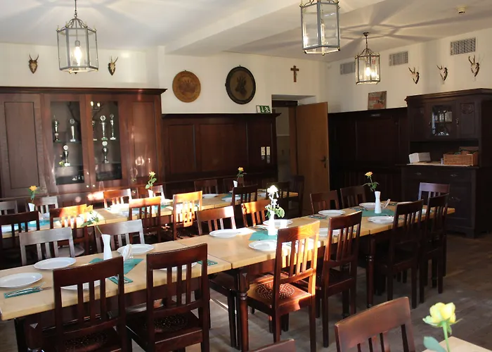 Hotels in Kosching