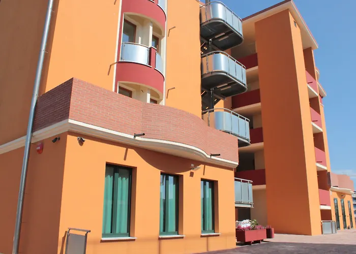 Hotel a Elmas