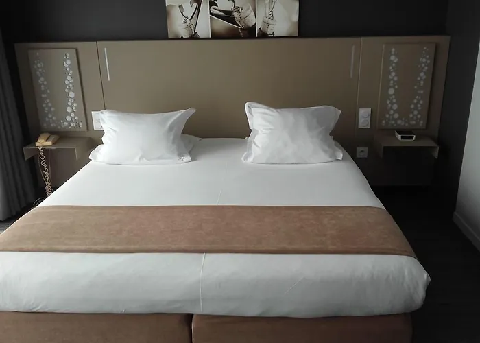 Levernois Hotels