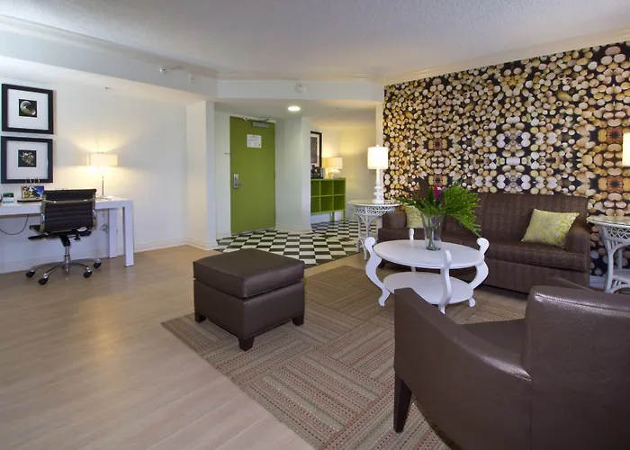 Miami Lakes Hotel And Golf