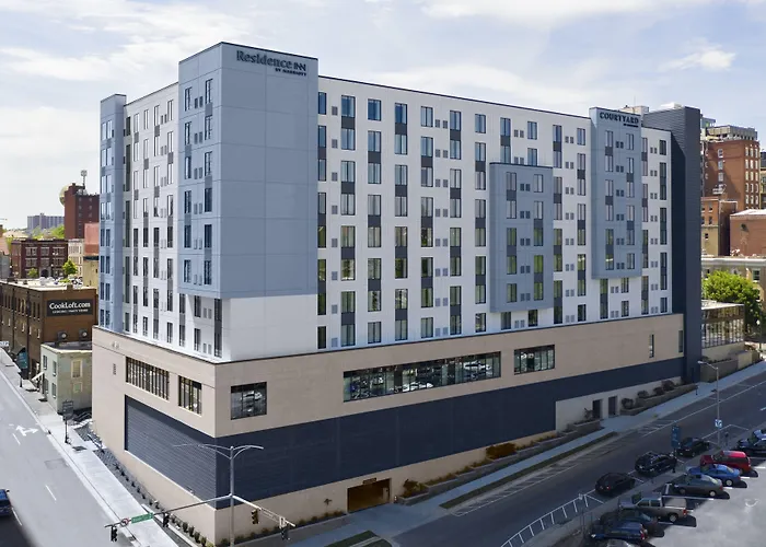 Courtyard By Marriott Knoxville Downtown