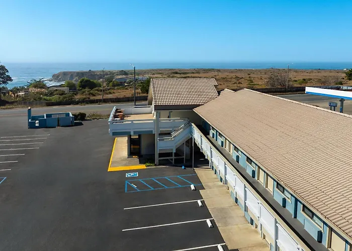 Super 8 By Wyndham Fort Bragg