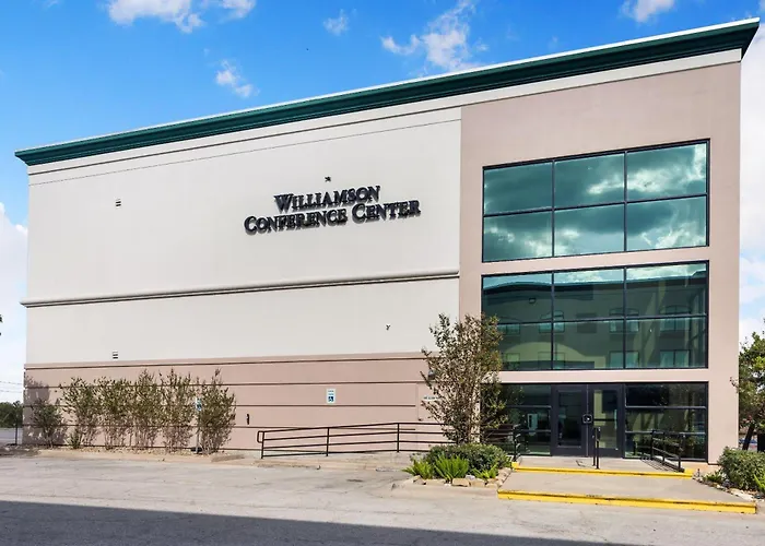 Wingate By Wyndham And Williamson Conference Center Hotel Round Rock