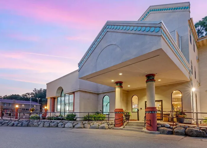 Atlantis Family Waterpark Hotel, An Ascend Collection Hotel