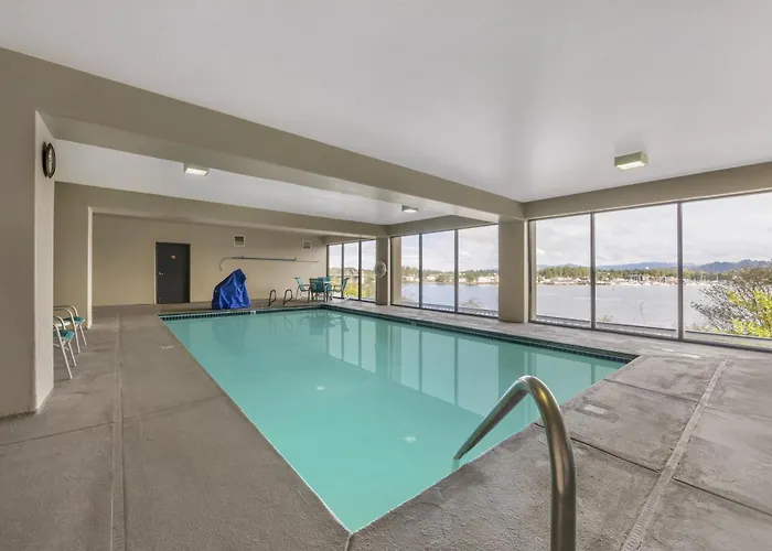 Best Western Pier Point Inn