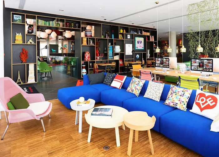 Hotel citizenM Paris La Défense à Nanterre