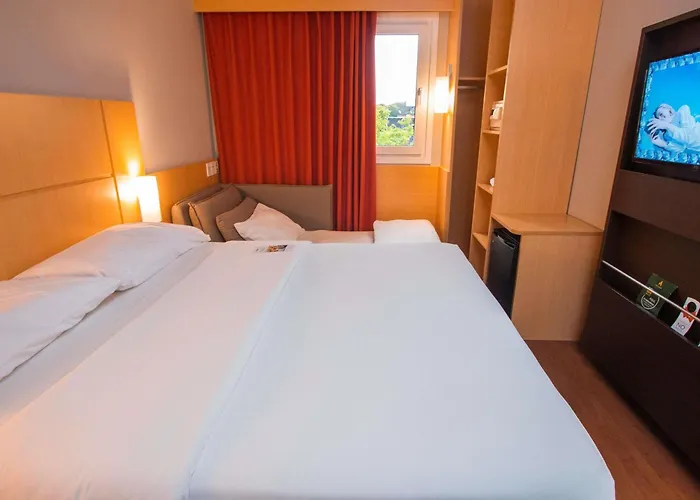 Ibis Asuncion Hotel
