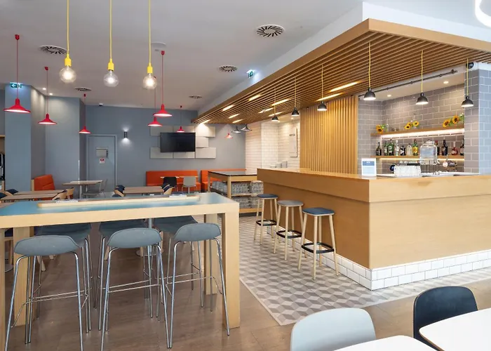 Holiday Inn Express Porto City Centre By Ihg