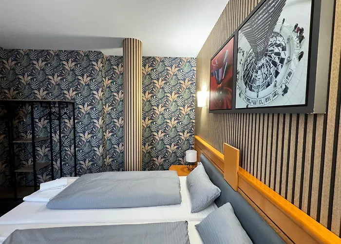 Hotels in Velten
