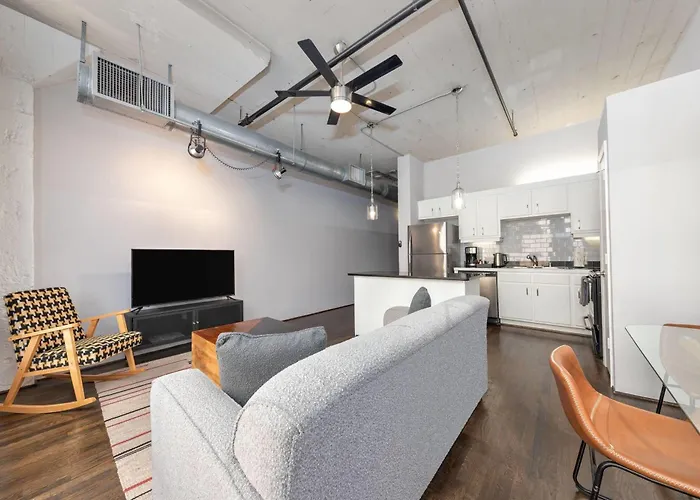 The District At Hogg Palace, A Wyndham Hotel Houston