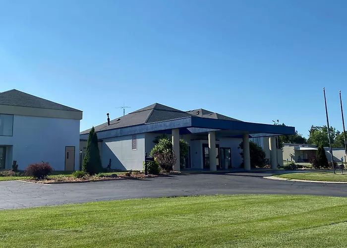 Fort Atkinson Hotels
