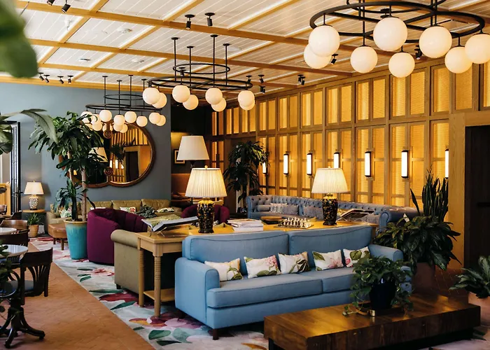 The Drayton Hotel Savannah, Curio Collection By Hilton