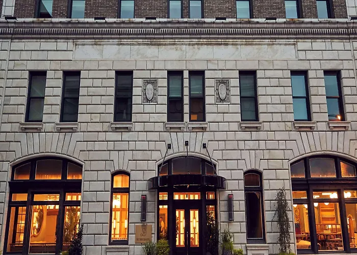 The Drayton Hotel Savannah, Curio Collection By Hilton
