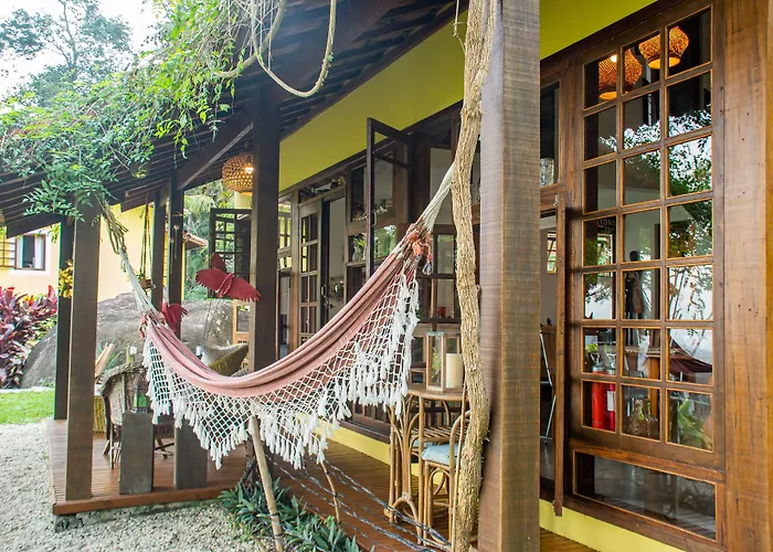 Bus Stop Paraty