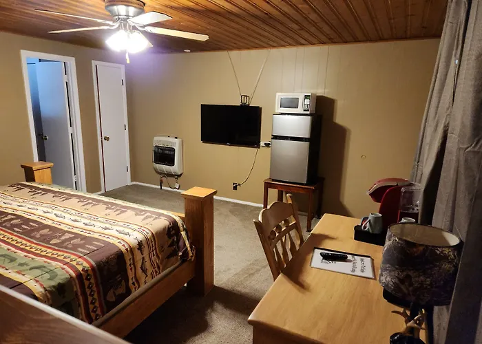 Eagle Nest Hotels