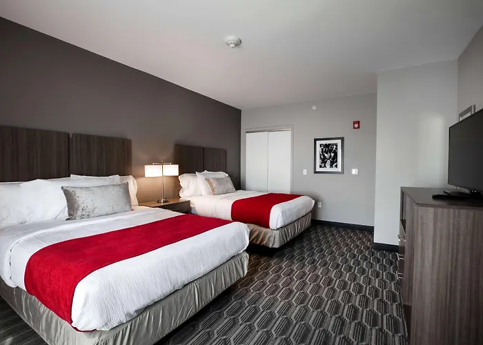 Hotels in Lawrence