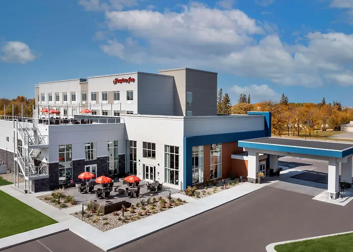 Warroad Hotels