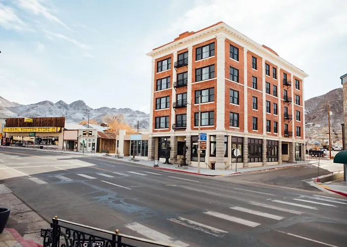 Hotels in Tonopah