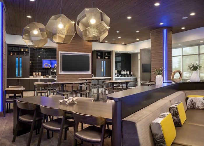 Gardendale Hotels