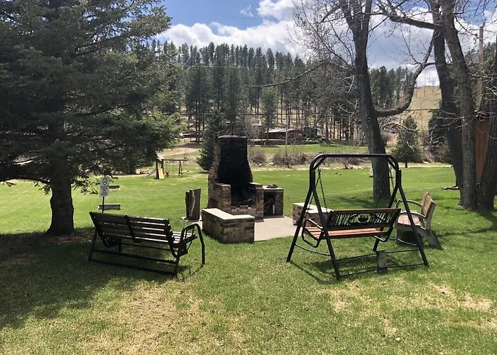 Spring Creek Inn Hill City