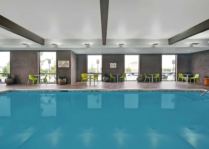 Utica Hotels