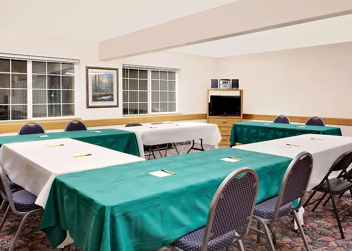Battle Mountain Hotels
