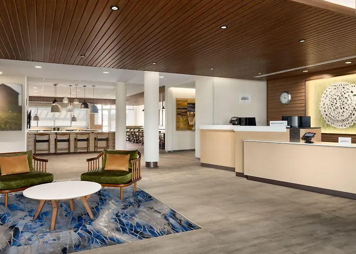 Rockaway Hotels