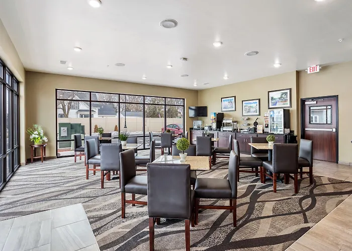 Little Chute Hotels