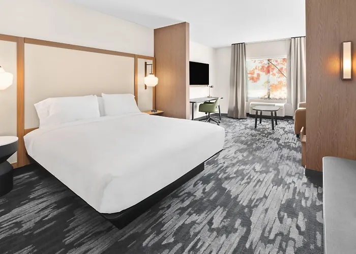 Poulsbo Hotels