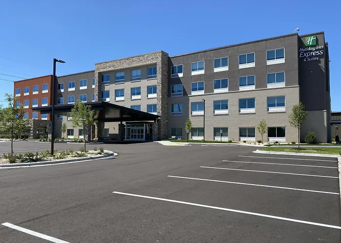 Holiday Inn Express & Suites - Madison West - Middleton By Ihg
