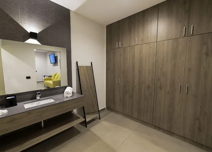 Th Hotel & Vivienda