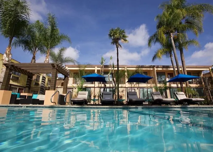 The Cove Hotel