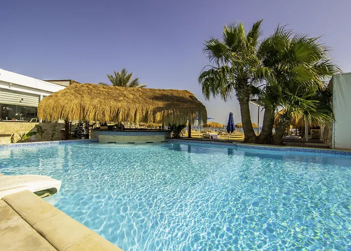 Hotels in Baai van Soma