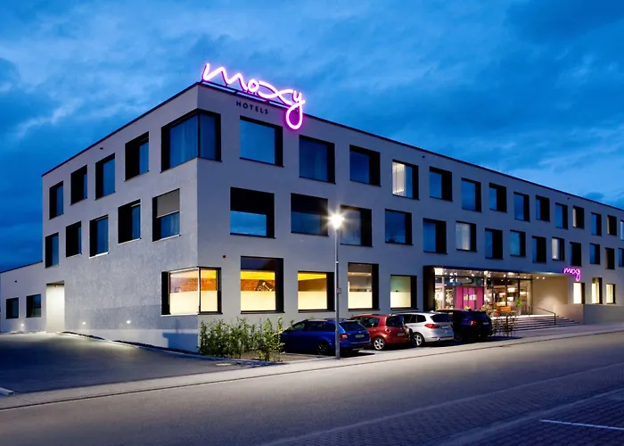 Hotel Moxy Rust