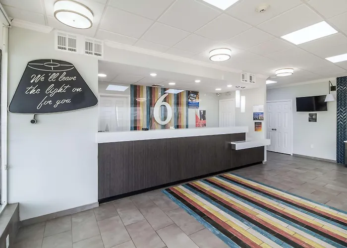 Groves Hotels